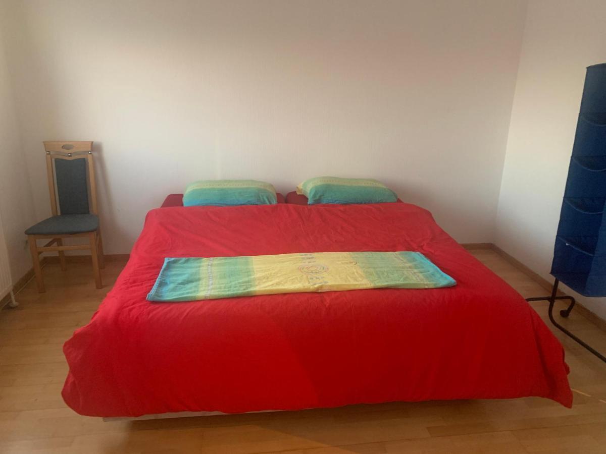 Sehr Schone Zimmer 1 In Wien Favoriten Bagian luar foto