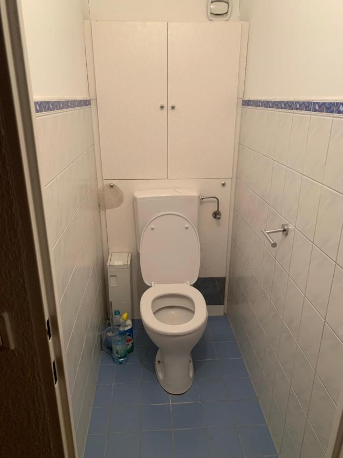 Sehr Schone Zimmer 1 In Wien Favoriten Bagian luar foto