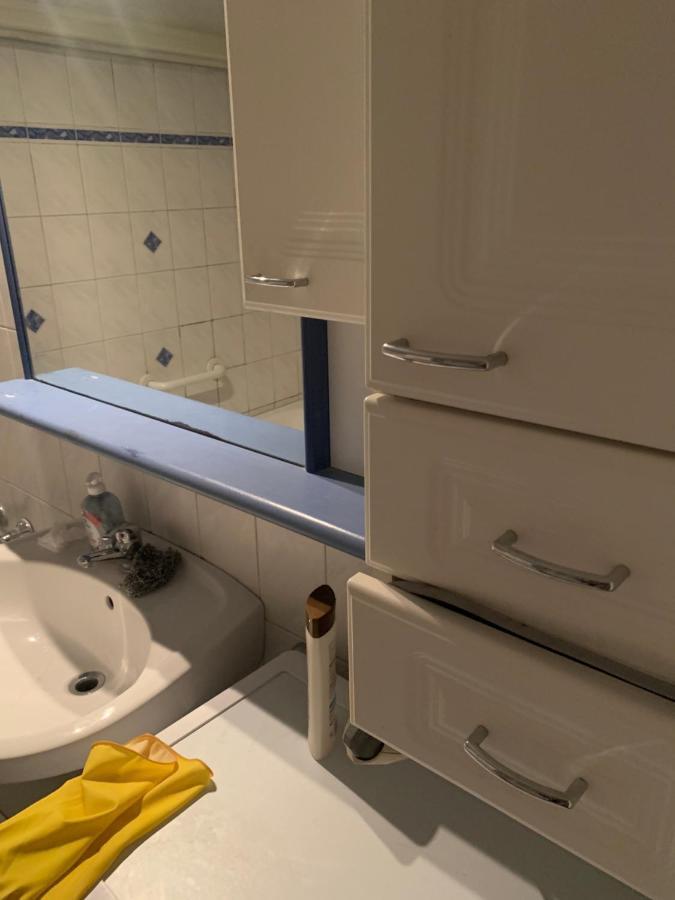 Sehr Schone Zimmer 1 In Wien Favoriten Bagian luar foto