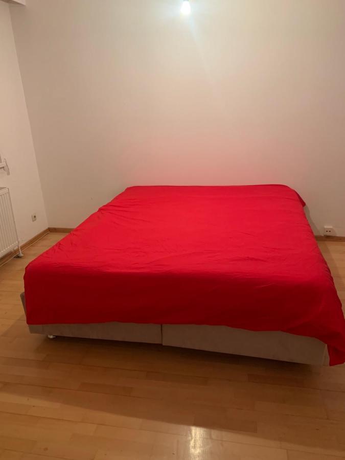 Sehr Schone Zimmer 1 In Wien Favoriten Bagian luar foto